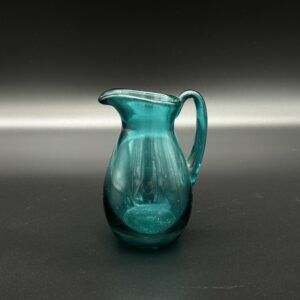 Mały dzbanuszek szklany turkusowy