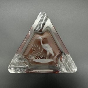 Popielniczka szklana trójkątna z grawerem
