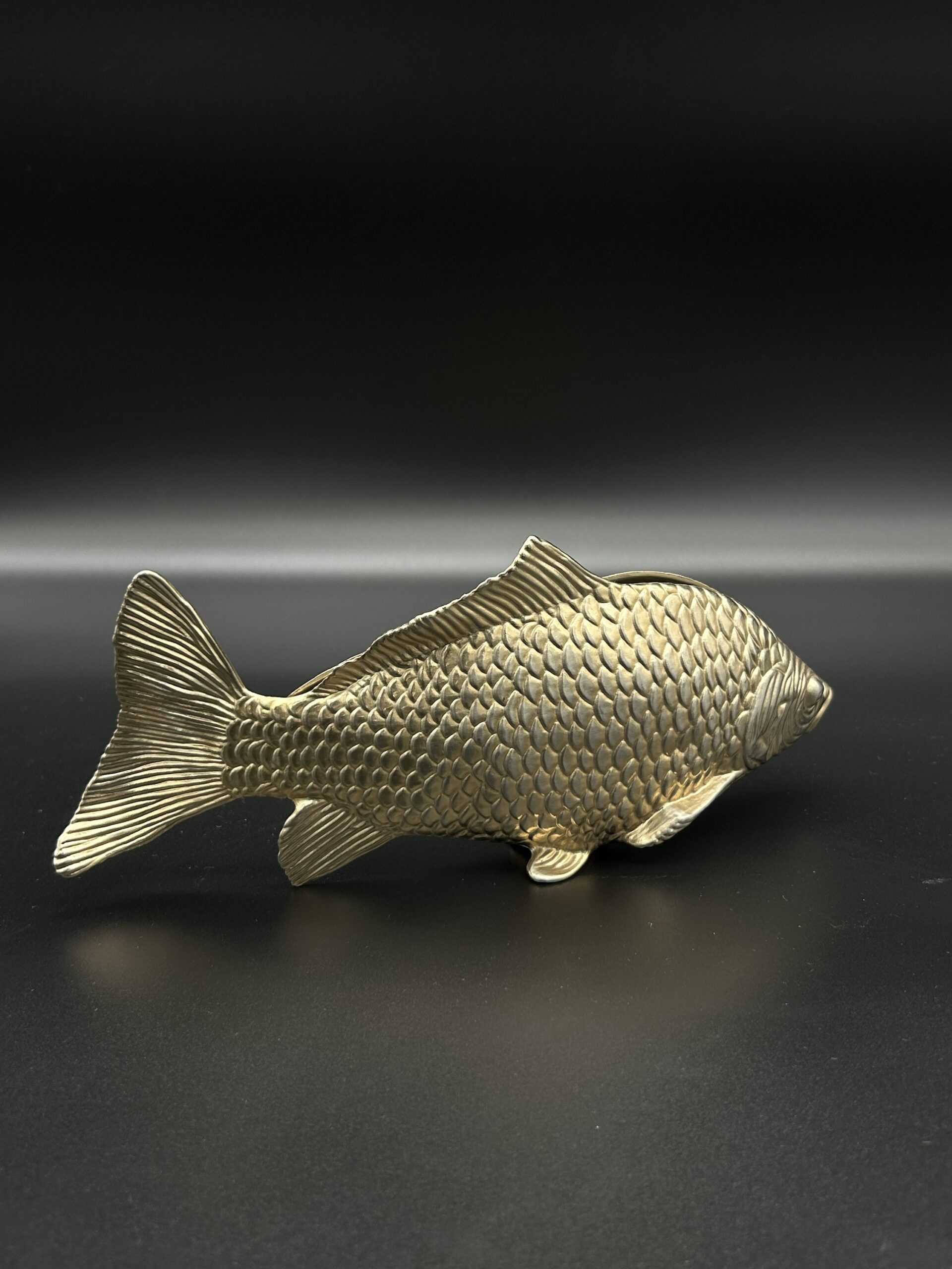 Figurka ryby mosiężna - serwetownik - obrazek 2