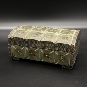 Szkatułka drewniana zdobiona