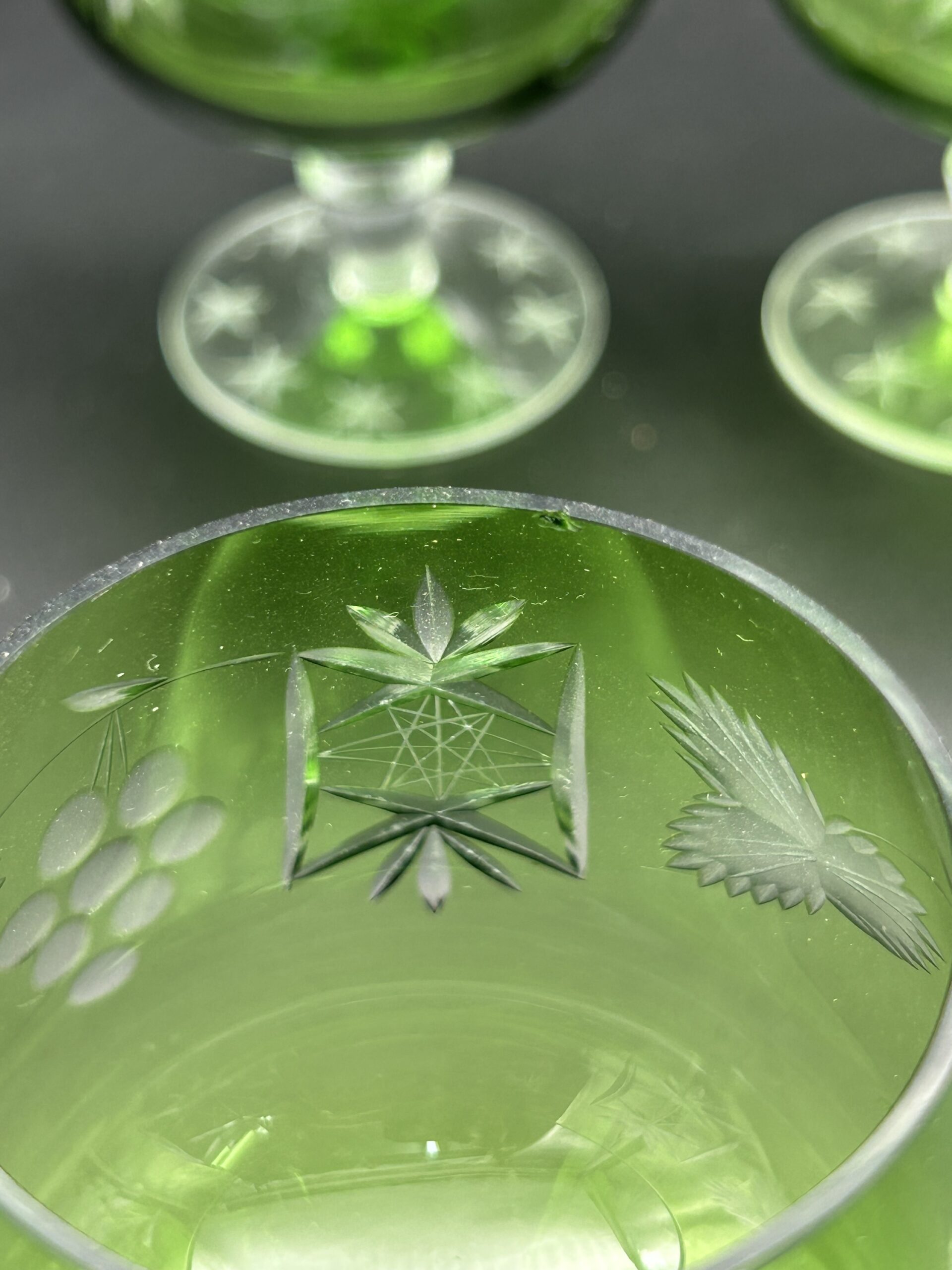 Zestaw kieliszków zielonych - obrazek 2