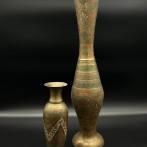 Zestaw dwóch wazonów orientalnych