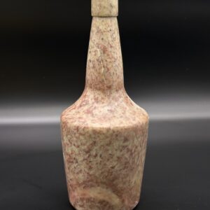 Butelka dekoracyjna z kamienia marmurowego