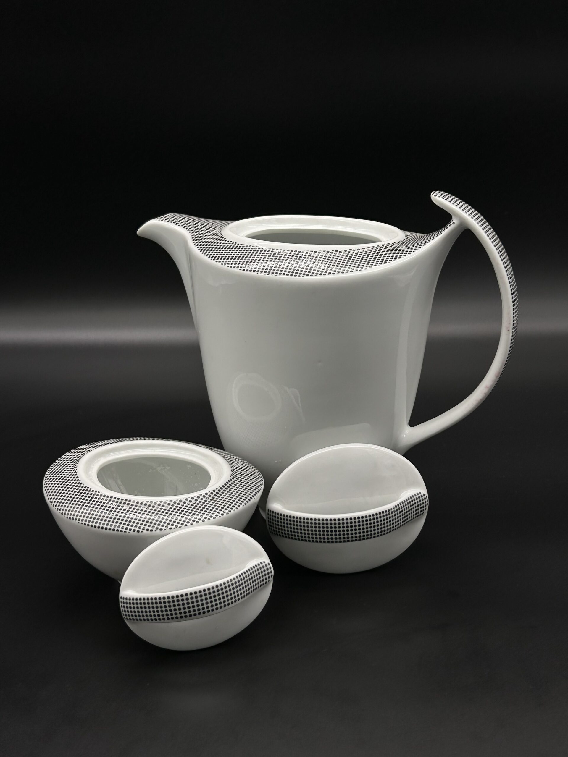 Zestaw porcelanowy modern - obrazek 2