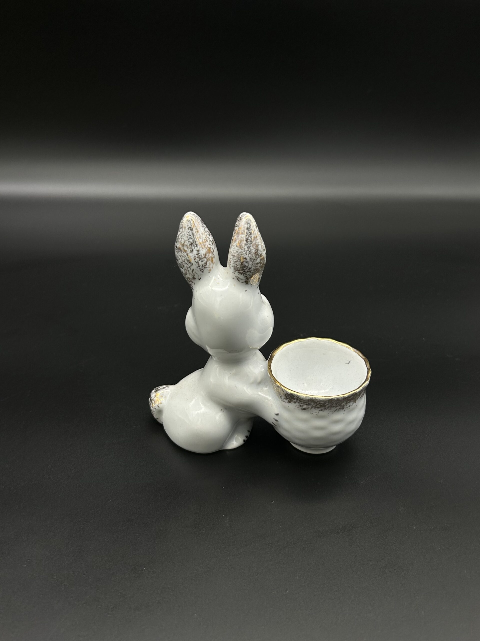 Porcelanowa waza z motywem różanym - obrazek 5