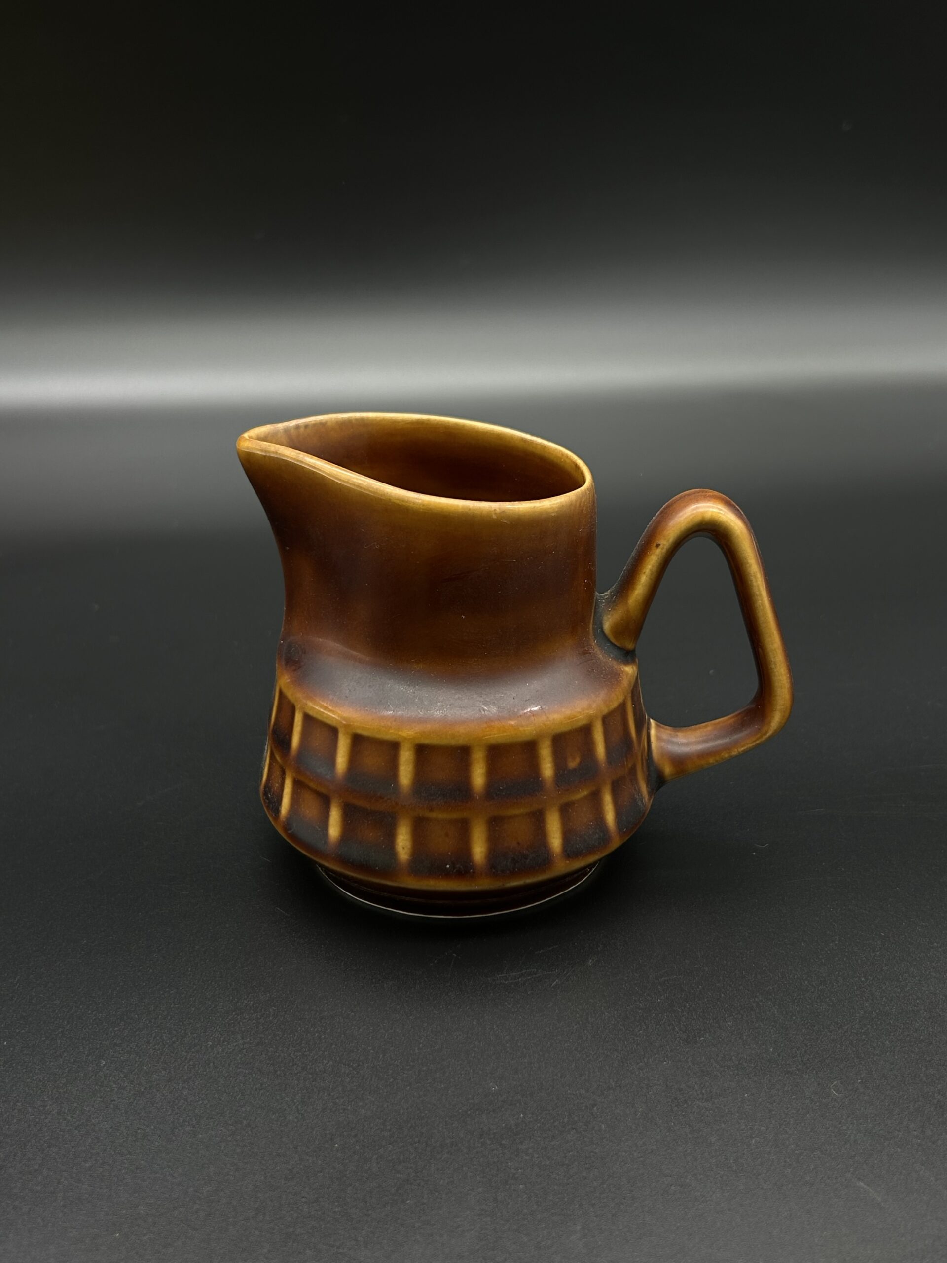 Dzbanek ceramiczny brązowy vintage