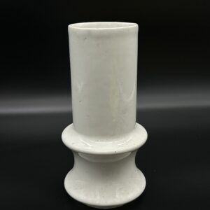 Cylindryczny wazon porcelanowy minimalistyczny