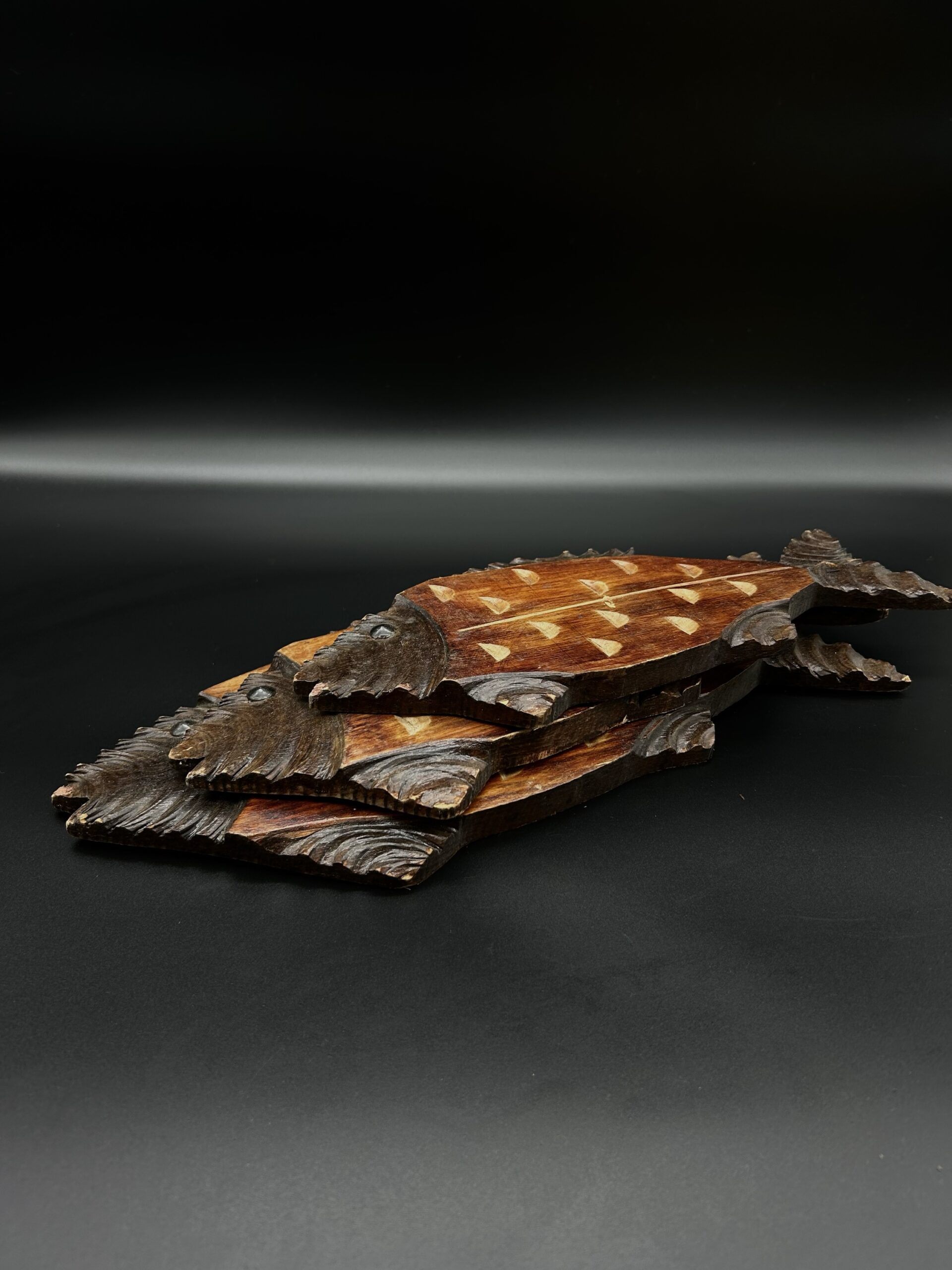 Zestaw drewnianych ryb – dekoracja ścienna