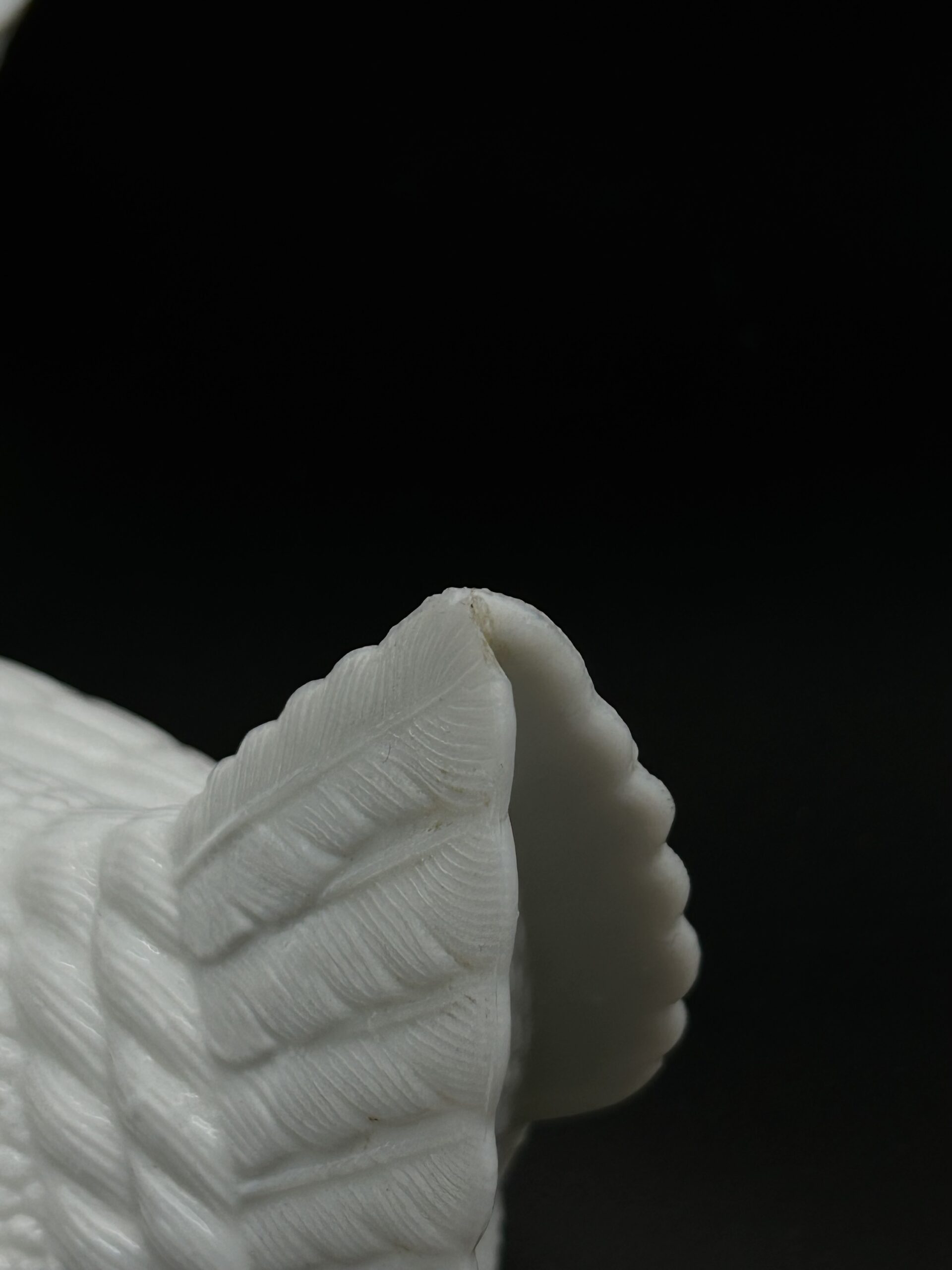 Mleczne szkło – misa w kształcie kury - obrazek 3