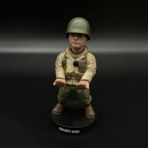Figurka „Call of Duty WWII” – kolekcjonerski żołnierz